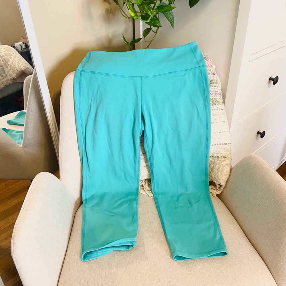 Athleta cropped leggings